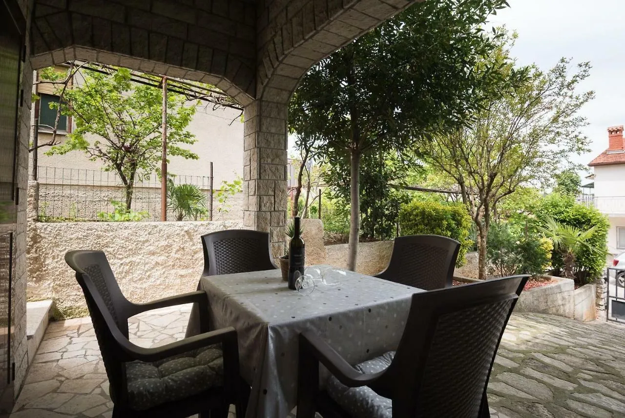 Esther Apartment Pula 0*,  Croatia