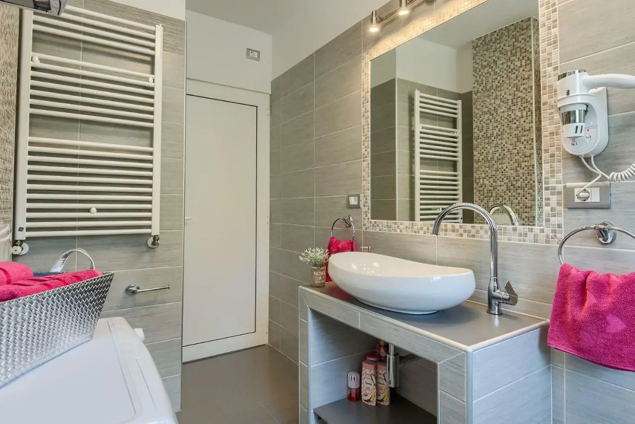Esther Apartment Pula 0*,  Croatia