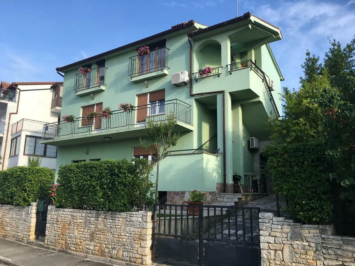 Esther Apartment Pula Croatia
