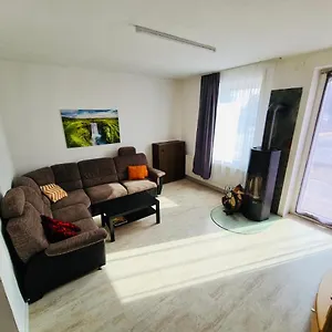https://groartige-3-zimmer-ferienwohnung-mit-kamin-und-garten.com-bavaria.com