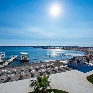  Apartman Bianca - With Terrace Near The Sea Croatia